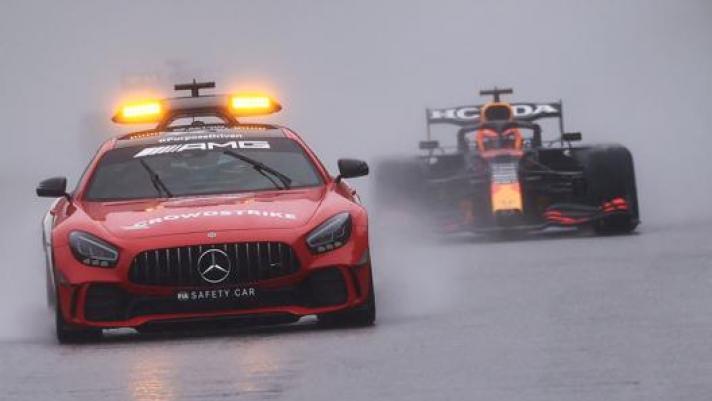 Il GP del Belgio si è concluso dopo 3 giri dietro la safety car
