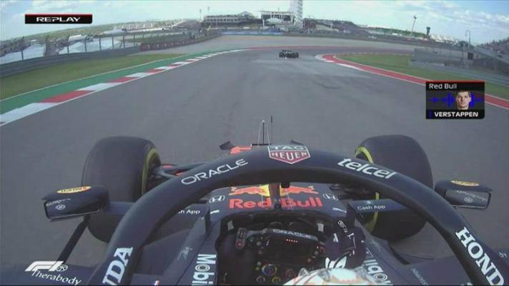Provocazioni, “Stupido idiota” via radio e dito medio verso la Mercedes. Tra Max Verstappen e Lewis Hamilton sono state subito scintille nelle seconde libere del GP degli Usa