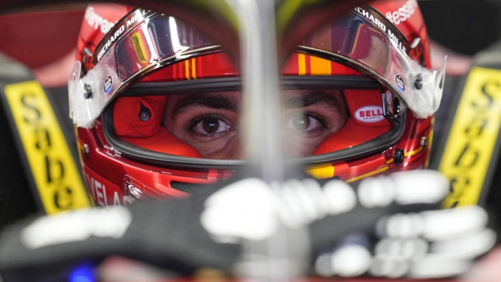 epaselect epa09960694 Spanish Formula One driver Carlos Sainz of Ferrari in action during the first free practice session for the Formula One Grand Prix of Spain held at Circuit Barcelona-Catalunya in Montmelo, Barcelona, Spain, 20 May 2022.  EPA/Alejandro Garcia