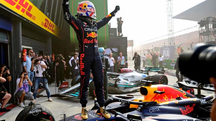 Red Bull Racing's Dutch driver Max Verstappen celebrates after winning the Dutch Formula One Grand Prix at the Zandvoort circuit on September 4, 2022. (Photo by ANDREJ ISAKOVIC / AFP)