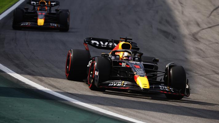 Le Red Bull di Max Verstappen e Sergio Perez in azione. GETTY