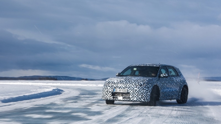 Hyundai Ioniq 5 N: il video teaser con la i20 N Rally1