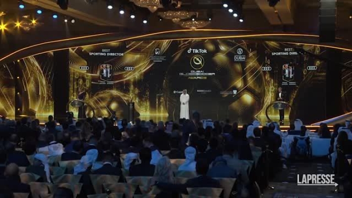 (LaPresse) A Dubai i Globe Soccer Awards, gli Oscar del calcio. C'è anche l'Italia, e soprattutto il Milan, nella serata di Dubai. Mentre Ibrahimovic ha avuto il premio alla carriera, Paolo Maldini e Frederic Massara sono stati premiati come dirigenti dell'anno. La coppia che ha riportato i rossoneri lai vertici del calcio italiano ha battuto anche la concorrenza di Cristiano Giuntoli del Napoli.