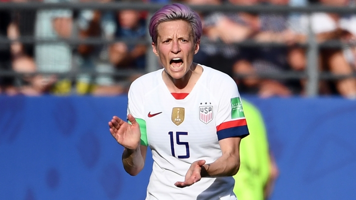 United States' forward Megan Rapinoe celebrates after scoring a goal during the France 2019 Women's World Cup round of sixteen football match between Spain and USA, on June 24, 2019, at the Auguste-Delaune stadium in Reims, northern France. (Photo by FRANCK FIFE / AFP)