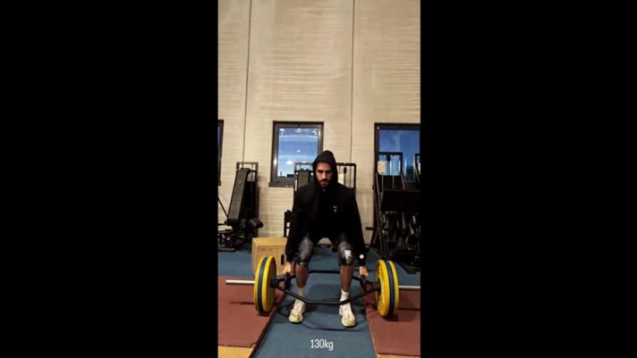 Un allenamento super per Gianmarco Tamberi. Il campione olimpico mostra sui social come solleva ben 190 kg. Eccolo all'opera