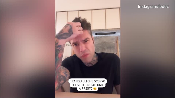 Il cantante si esprime dopo gli episodi social che hanno visto protagonista il figlio dopo la partita Milan-Frosinone

da: fedez instagram