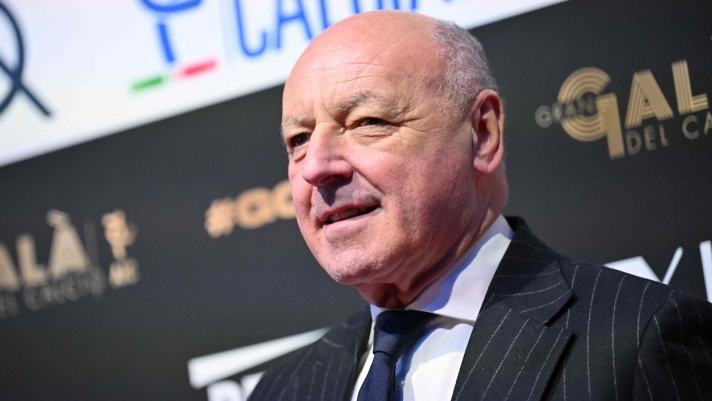 Inter Milan chief executive Giuseppe Marotta poses during a photocall prior the Italian Footballers' Association (AIC) Awards ceremony 2023 on December 04, 2023 in Milan. (Photo by Marco BERTORELLO / AFP)