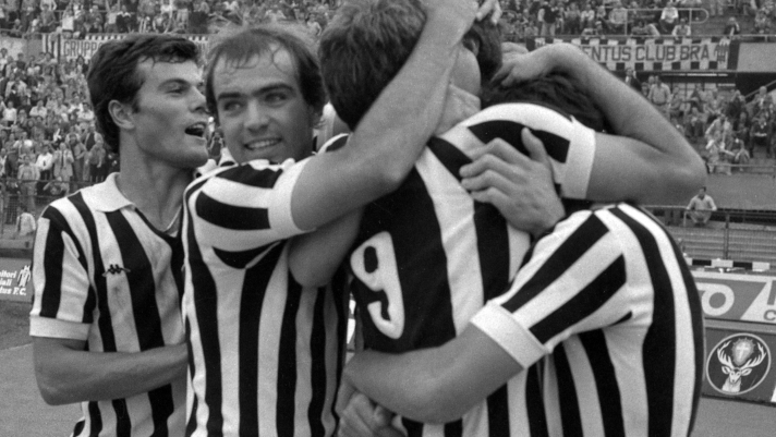 TURIN, ITALY : Juventus player Roberto Bettega celebrates a goal with Fanna and Tavola during Juventus - Pescara, on september 30, 1979  in Turin, Italy. (Photo by Juventus FC - Archive/Juventus FC via Getty Images)