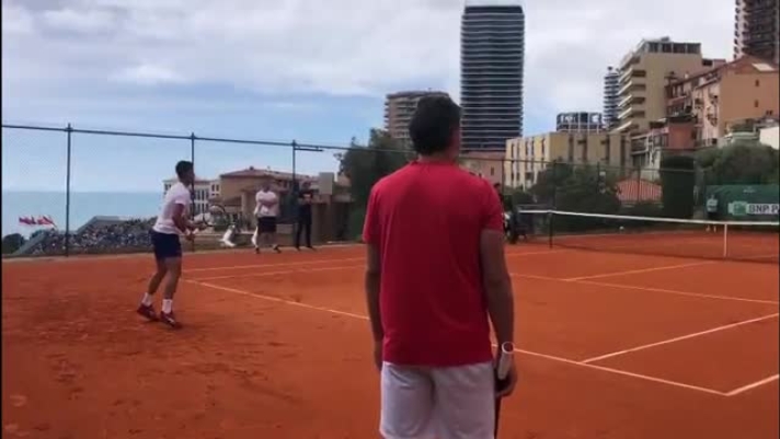 Novak Djokovic si allena a Montecarlo con il nuovo coach Nenad Zijmonjc (video Calabrò)