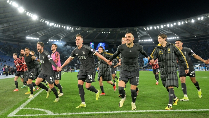 Juventus' players final celebration after the victory during the Coppa Italia Semi final (leg 2 of  2)  soccer match between Lazio and Juventus at Rome's Olympic Stadium, Italy - Tuesday, April 23, 2024. Sport - Soccer . (Photo by Alfredo Falcone/LaPresse)