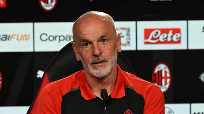 CAIRATE, ITALY - APRIL 21: Head coach AC Milan Stefano Pioli speaks with the media during a press conference at Milanello on April 21, 2024 in Cairate, Italy.  (Photo by Claudio Villa/AC Milan via Getty Images)