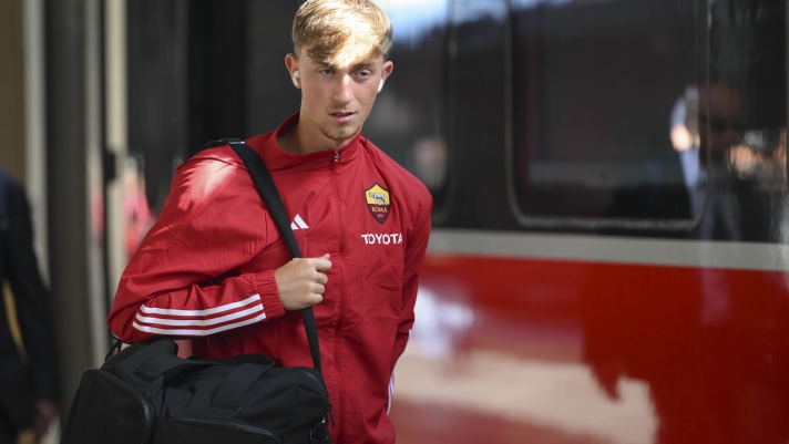ROME, ITALY - APRIL 27: AS Roma player Dean Huijsen during Travel to Naples at Stazione Termini on April 27, 2024 in Rome, Italy. (Photo by Luciano Rossi/AS Roma via Getty Images)