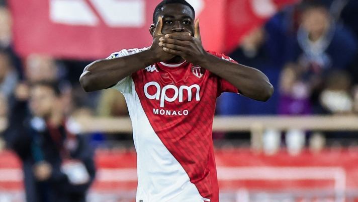 Monaco's French midfielder #19 Youssouf Fofana celebrates after scoring his team's first goal during the French L1 football match between AS Monaco and Lille (LOSC) at the Louis II Stadium (Stade Louis II) in the Principality of Monaco on April 24, 2024. (Photo by Valery HACHE / AFP)