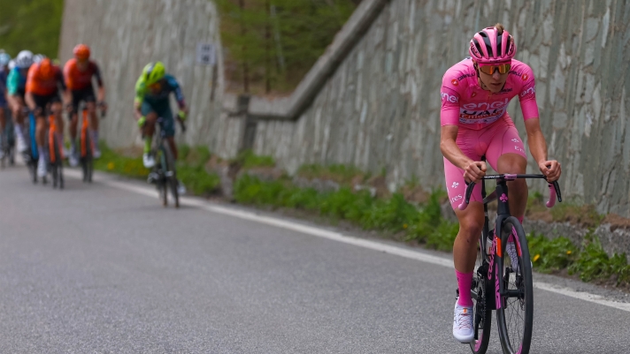 Giro d'Italia 2024 - 107th Edition - 15th stage Manerba del Garda - Livigno (Mottolino) 222 km - 19/05/2024 - Tadej Pogacar (SLO - UAE Team Emirates) - Daniel Felipe Martinez (POL - BORA - hansgrohe) - photo Luca Bettini/SprintCyclingAgency©2024 - Giro d'Italia 2024 - 107th Edition - 15th stage Manerba del Garda - Livigno (Mottolino) 222 km - 19/05/2024 - Tadej Pogacar (SLO - UAE Team Emirates) - Rafal Majka (POL - UAE Team Emirates) - photo Luca Bettini/SprintCyclingAgency©2024 - fotografo: bettini