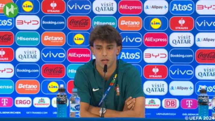 João Félix, ala del Portogallo, ha risposto alle voci su un presunto rapporto teso con Roberto Martínez, commissario tecnico del Portogallo.