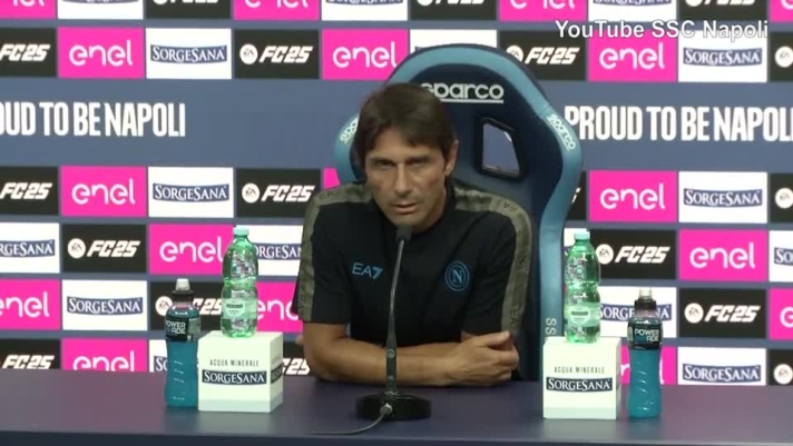 Il tecnico del Napoli in conferenza.