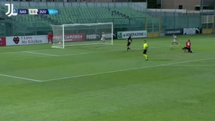 La svizzera Alisha Lehmann ha segnato il suo primo gol per la Juventus nella vittoria per 6-3 contro il Sassuolo nella Serie A femminile.