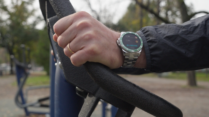 la recensione dello smartwatch neptune by niah, design elegante e performance da sportivo