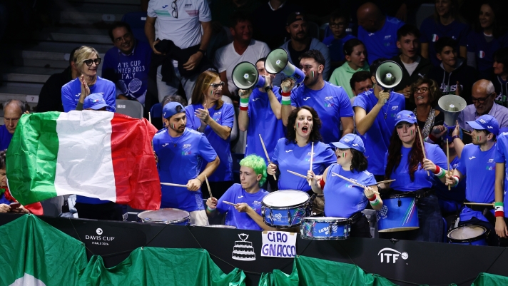 MALAGA, SPAIN - NOVEMBER 21: Fans of Italy play drums during the Davis Cup Quarter Final match between Italy and Argentina at Palacio de Deportes Jose Maria Martin Carpena on November 21, 2024 in Malaga, Spain.  (Photo by Matt McNulty/Getty Images for ITF)