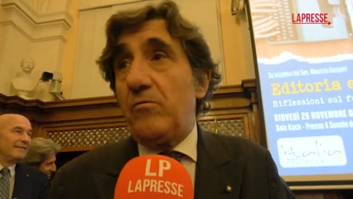 (LaPresse) "La candidatura per il momento non c'è. Ha detto che non si sta candidando e che non lo fa contro nessuno. è una cosa giusta questa, perché credo che il calcio di oggi ha bisogno di grande unità, perché ha dei problemi, perde molti soldi, molti debiti e poco patrimonio netto. Oggi quello che conta è unità e lui ha giustamente detto 'non sono contro nessuno', mi sembra una buona cosa. Però non è candidato". Così Urbano Cairo, commentando le voci sulla possibile candidatura da parte di Alessandro Del Piero a presidente della FIGC, a margine di un evento in Senato. "Il presidente Lotito dovrà trovare un altro nome? Lotito ha una sua agenda, che è diversa dalla mia", conclude quindi il presidente del Torino, parlando delle voci secondo cui a spingere Del Piero sia proprio il presidente della Lazio e senatore di Forza Italia.