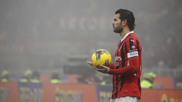 MILAN, ITALY - NOVEMBER 30: Theo Hernandez of AC Milan looks on during the Serie A match between AC Milan and Empoli at Stadio Giuseppe Meazza on November 30, 2024 in Milan, Italy. (Photo by Giuseppe Cottini/AC Milan via Getty Images)