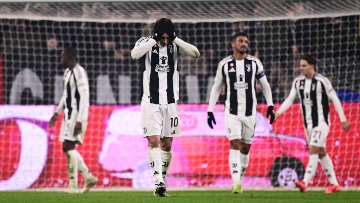 Juventus' Turkish midfielder #10 Kenan Yildiz (C) reacts  during the Italian Serie A football match between Juventus FC and Venezia FC at the Allianz Stadium in Turin, on December 14, 2024. (Photo by MARCO BERTORELLO / AFP)