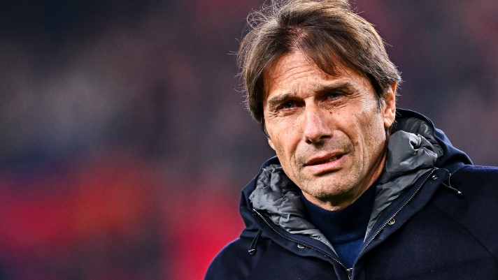 GENOA, ITALY - DECEMBER 21: Antonio Conte, head coach of Napoli, looks on prior to kick-off in the Serie A match between Genoa and Napoli at Stadio Luigi Ferraris on December 21, 2024 in Genoa, Italy. (Photo by Simone Arveda/Getty Images)