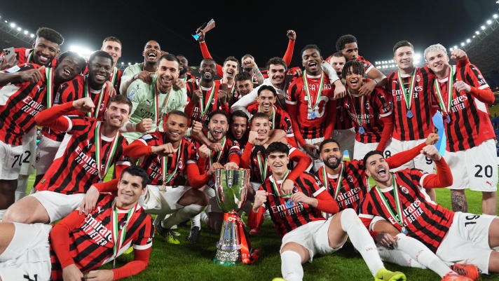 Milan celebrates the victory at the EA Sports FC italian Supercup 2024/2025 final match between Internazionale and Milan at Al-Awwal Park Stadium in Riyadh, Saudi Arabia - Sport, Soccer -  Monday January 6, 2025 (Photo by Massimo Paolone/LaPresse)