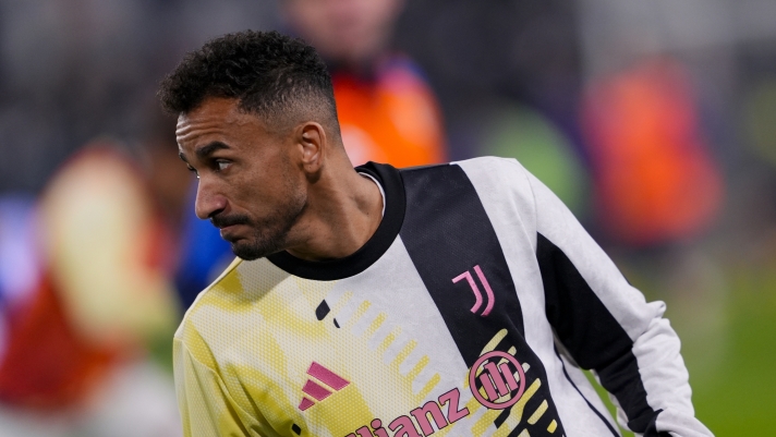 Juventus? Danilo before the Serie A soccer match between Juventus and Fiorentina at the Juventus Stadium in Turin, north west Italy - December 29, 2024. Sport - Soccer FC (Photo by Fabio Ferrari/LaPresse)