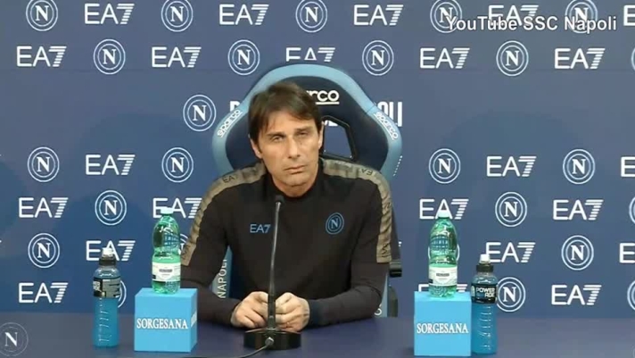 Il tecnico del Napoli in conferenza