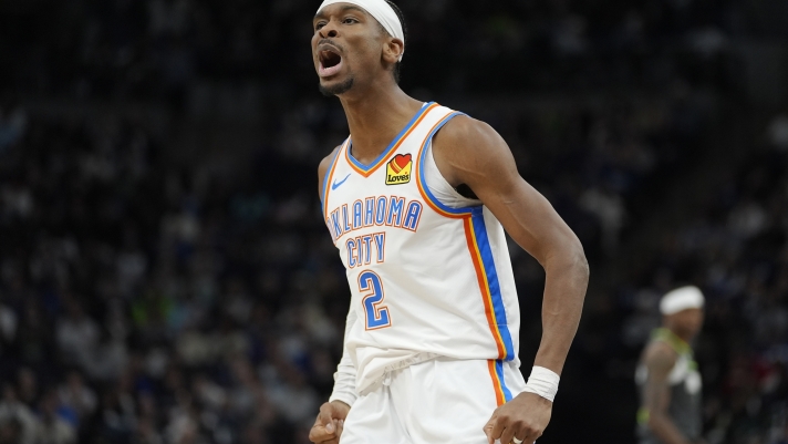 Oklahoma City Thunder guard Shai Gilgeous-Alexander (2) celebrates after making a three-point shot during the second half of an NBA basketball game against the Minnesota Timberwolves, Sunday, Feb. 23, 2025, in Minneapolis. (AP Photo/Abbie Parr)  Associated Press/LaPresse