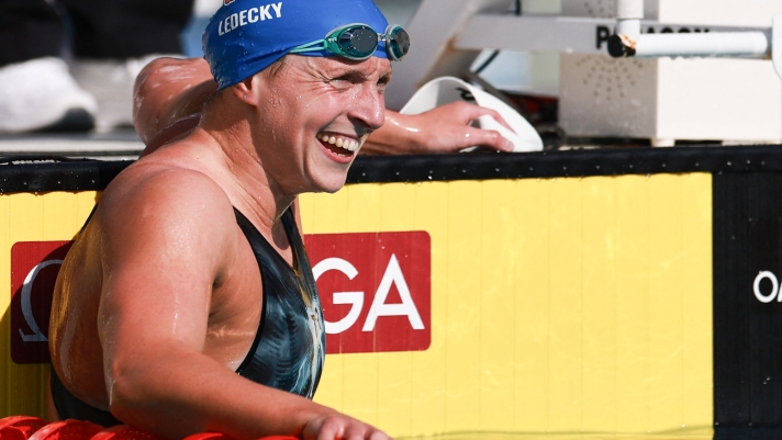 FORT LAUDERDALE, FLORIDA - APRIL 30: Katie Ledecky reacts to her finish in the first heat of the womens 1500 freestyle at Fort Lauderdale Aquatic Center on April 30, 2025 in Fort Lauderdale, Florida. Carmen Mandato/Getty Images/AFP (Photo by Carmen Mandato / GETTY IMAGES NORTH AMERICA / Getty Images via AFP)
