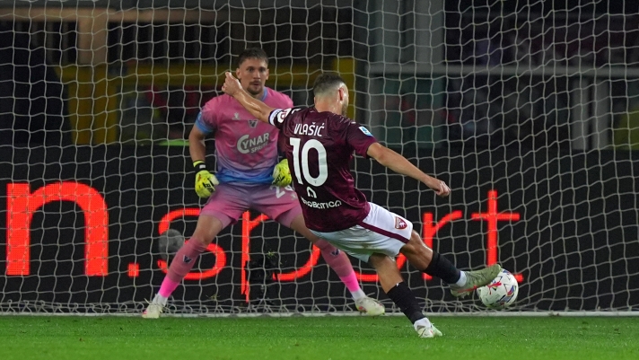 Torino's Nikola Vlasic scores 1-1 during the Serie A soccer match between Fc Torino and Venezia at Olympic Stadium in Turin , North Italy - , Friday, May 02, 2025 . Sport - Soccer (Photo by Spada/LaPresse)