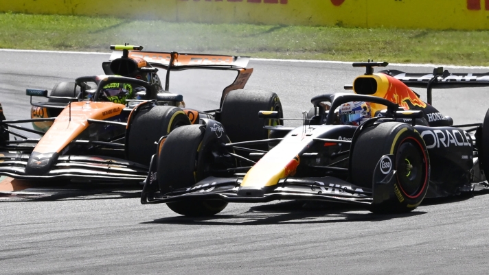 Red Bull Racing driver Max Verstappen of Netherlands (R) and McLaren driver Lando Norris of Britain compete for the lead during the Formula One Grand Prix of Italy, in Monza, Italy, 7 September 2025. ANSA/DANIEL DAL ZENNARO