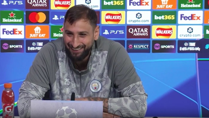 Donnarumma festeggia