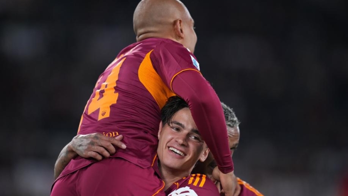 Roma travolge la Fiorentina 4-0 e riapre la corsa Champions: ora è a un punto dal Milan — image 2