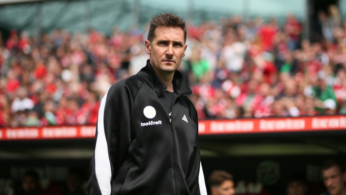 HANOVER, GERMANY - MAY 17: Miroslav Klose, Head Coach of 1. FC Nurnberg, looks on during the 2. Bundesliga match between Hannover 96 and 1. FC Nürnberg at HDI-Arena on May 17, 2026 in Hanover, Germany. (Photo by Selim Sudheimer/Getty Images)