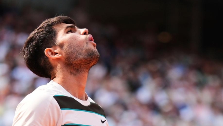 Calvario Alcaraz: "Il polso sta guarendo, ma dovrò saltare anche Wimbledon"