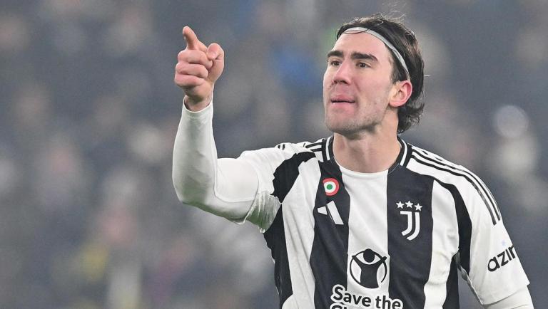 Juve, fischi dopo il 2-2 col Venezia. E Vlahovic litiga con la curva |  Gazzetta.it
