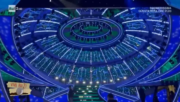 Sanremo 2023, Amadeus svela la scenografia da Fiorello: una grande cupola  sul Teatro Ariston - Il video - Open