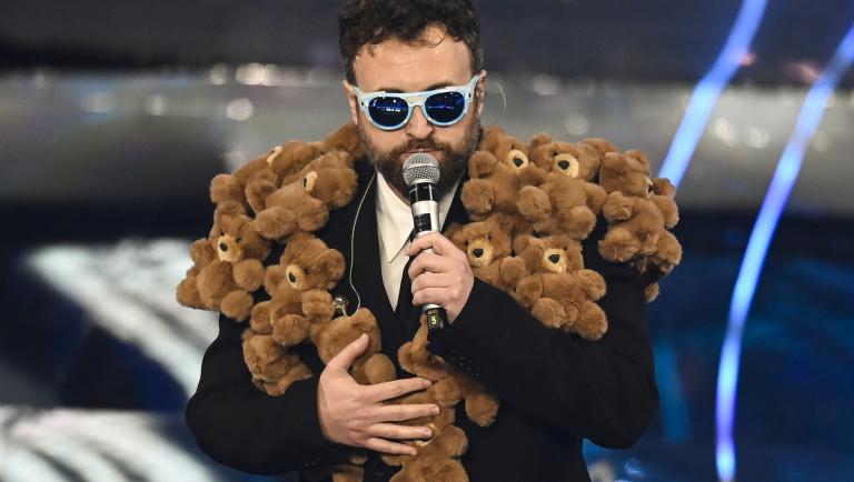 Sanremo 2024 live - prima serata: cantanti, scaletta e le canzoni in gara, La diretta