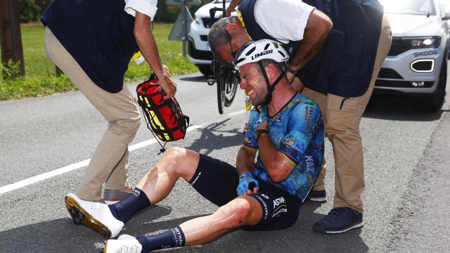 Il momento della caduta di Cavendish e lo sprint. Highlights