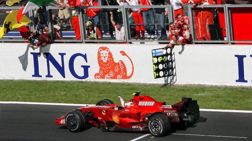 F1, 75 anni. Dalla Ferrari di Raikkonen alla Mercedes di Fangio F1, 75 anni. Dalla Ferrari di Raikkonen alla Mercedes di Fangio