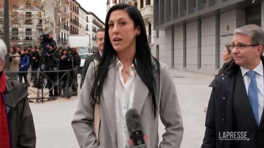 Caso Rubiales, Hermoso in tribunale a Madrid: "Grazie per il sostegno"