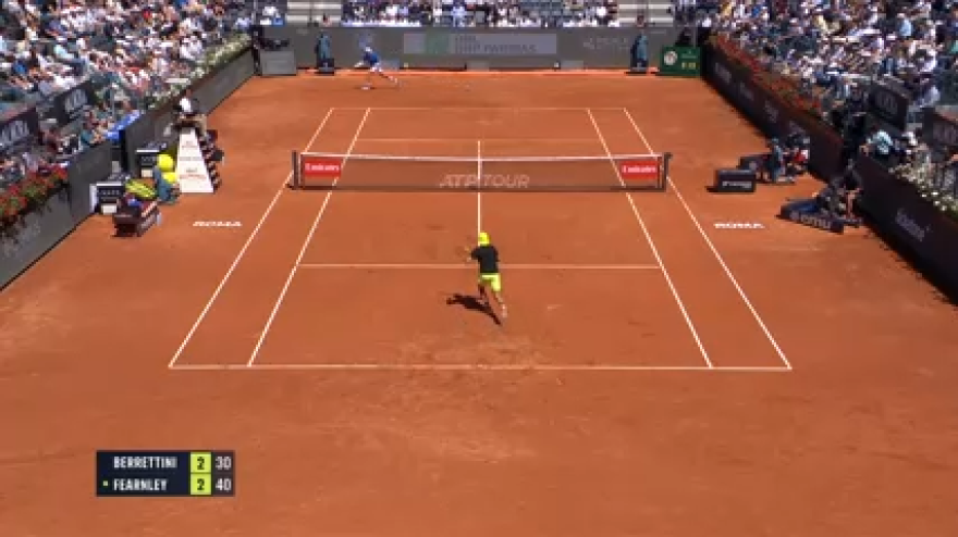 Berrettini, che passante con Fearnley! Il punto è incredibile