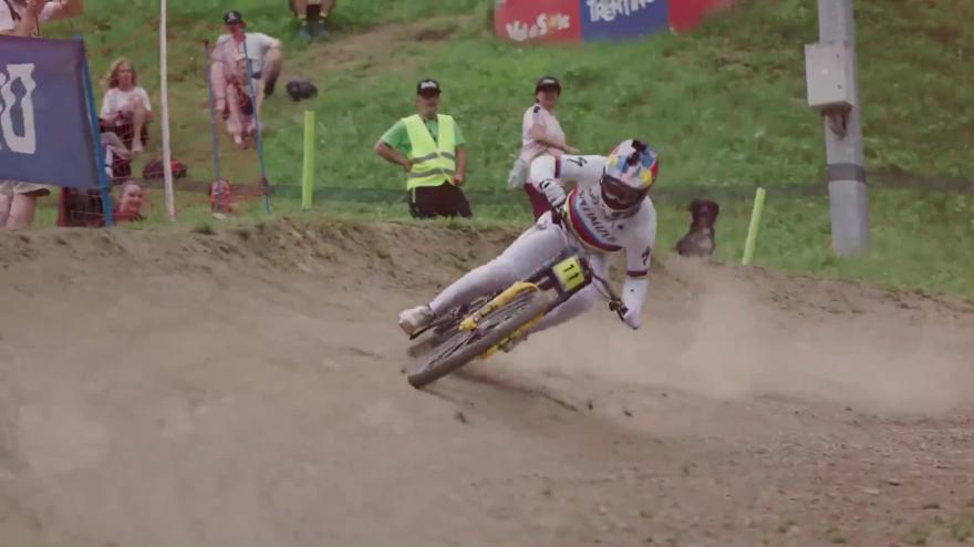 World Series di mountain bike, venerdì inizia la tre giorni da urlo: il video World Series di mountain bike, venerdì inizia la tre giorni da urlo: il video
