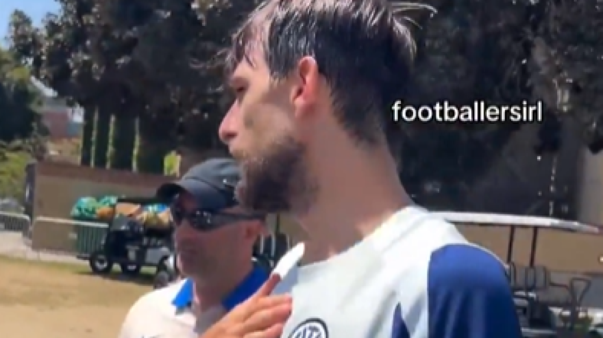 Acerbi contro il tifoso del Psg: "Non mi prendere in giro o ti sfondo..." Acerbi contro il tifoso del Psg: "Non mi prendere in giro o ti sfondo..."