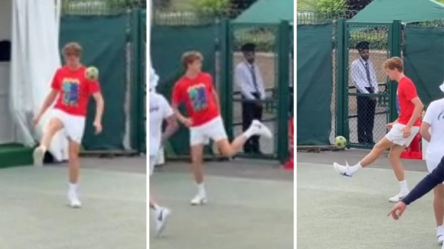 Il solito Sinner: che palleggi di tacco a Wimbledon! Il solito Sinner: che palleggi di tacco a Wimbledon!