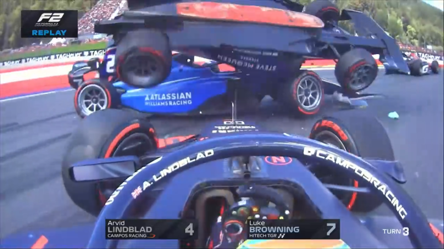 Paura in F2, spaventoso ribaltamento di Meguetounif: l Paura in F2, spaventoso ribaltamento di Meguetounif: l