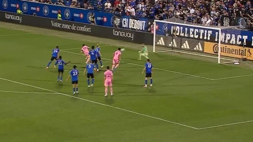Messi show: salta mezzo Montreal e segna così Messi show: salta mezzo Montreal e segna così
